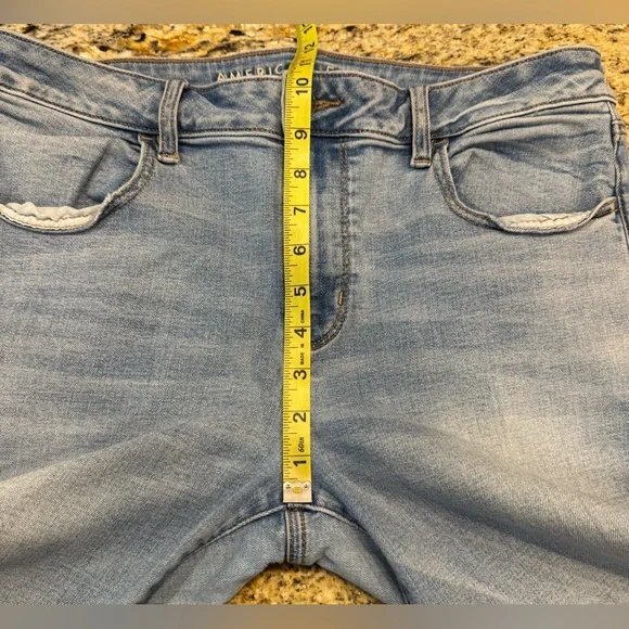 American Eagle Jeans High Rise Jegging Distressed Women’s Size 14 - 30” lnseam - Picture 8 of 9